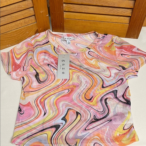 Gaze Sheer Multicolor Swirl Crop Top - Picture 9 of 9